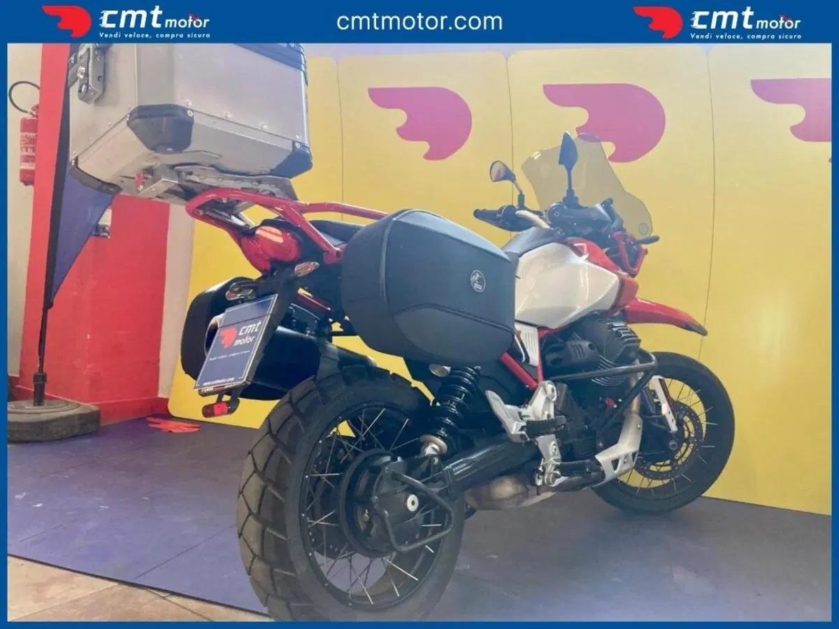 Moto Guzzi V85 TT (2021 - 23) (4)