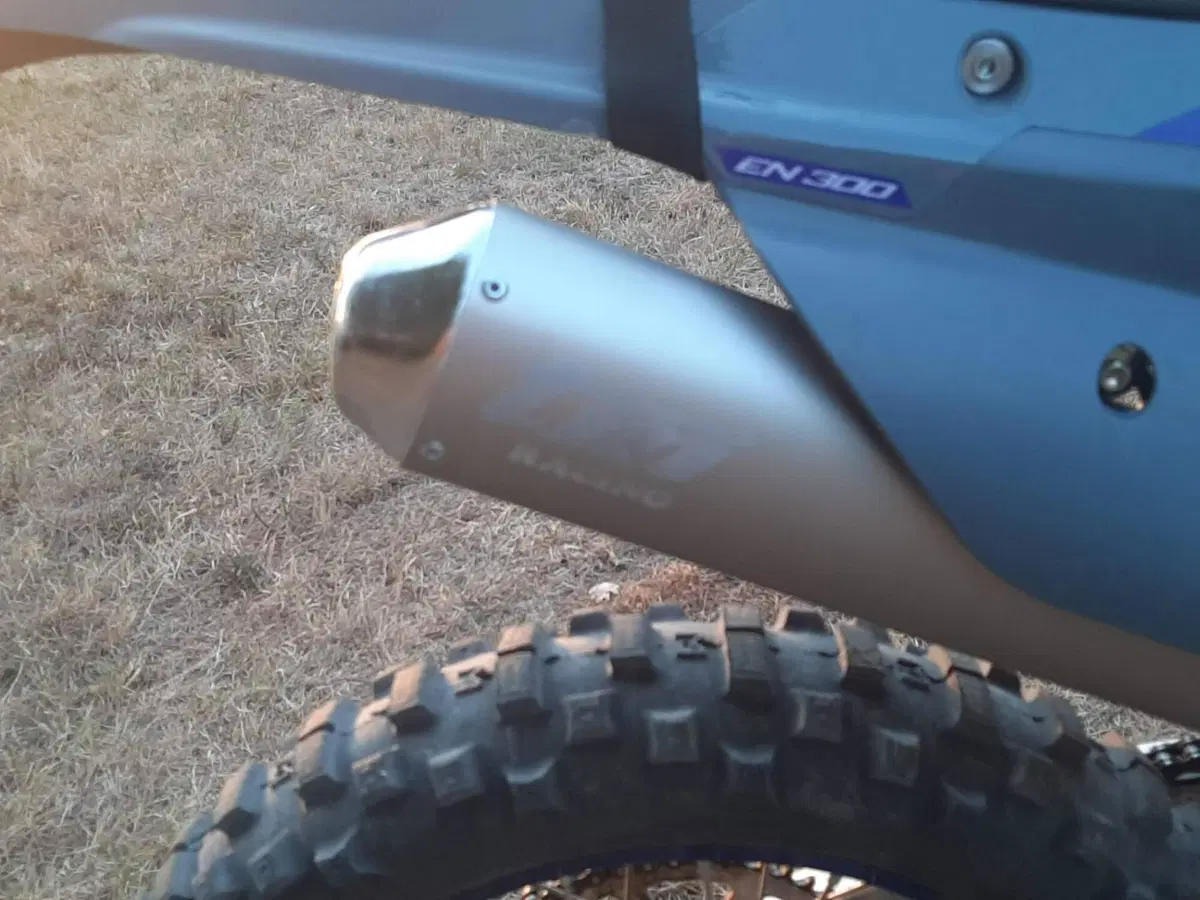 Tm Moto EN 300 Fi ES 2T (2025) (7)