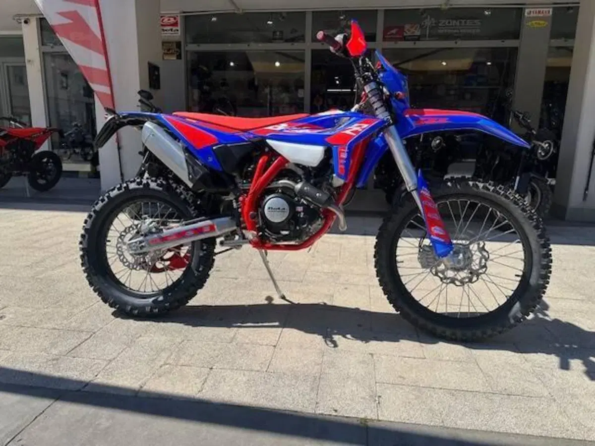 Betamotor RR 125 4T Enduro R (2024 - 26) (3)