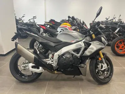 Aprilia Tuono V4 RR (2019 - 20) usata