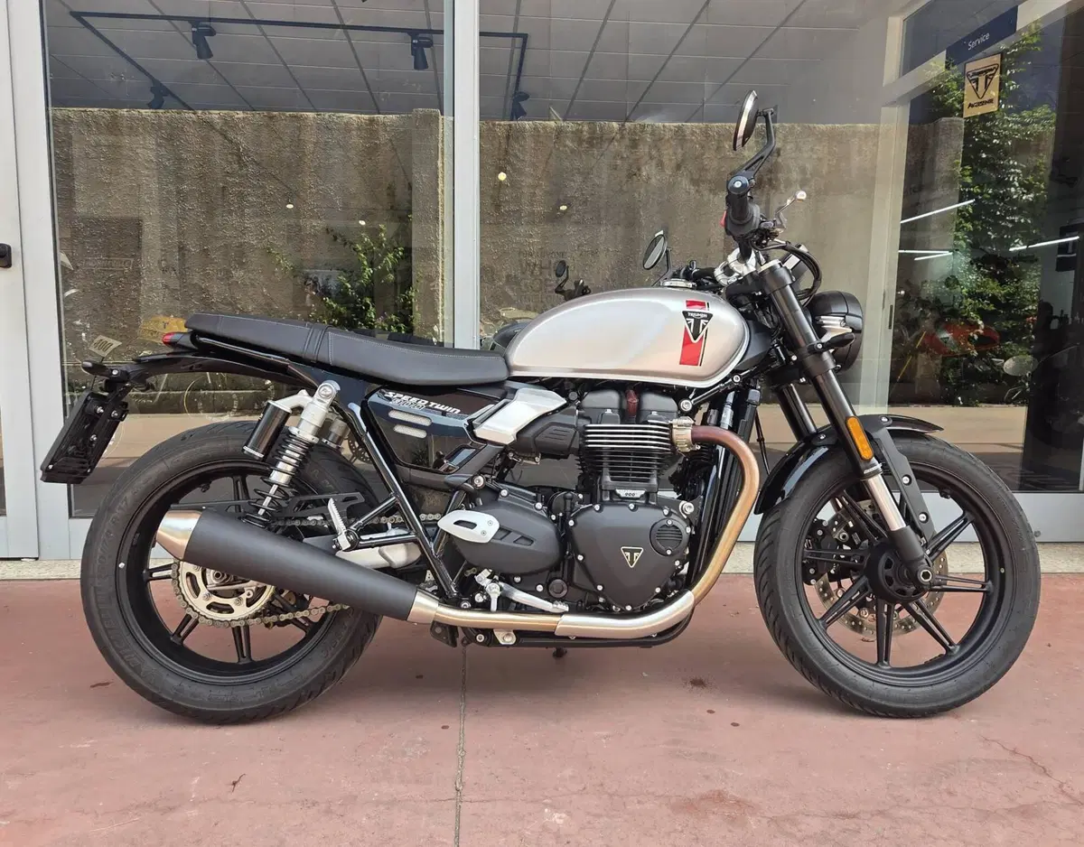 Triumph Speed Twin 900 (2025 - 26) (2)