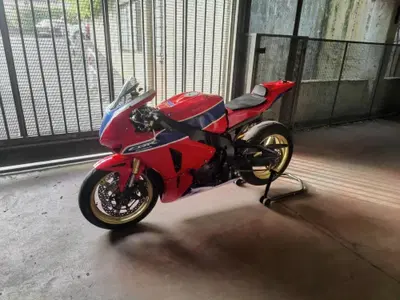 Honda CBR 1000 RR Fireblade (2008 - 11) usata