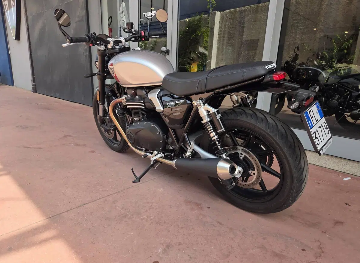 Triumph Speed Twin 900 (2025 - 26) (7)