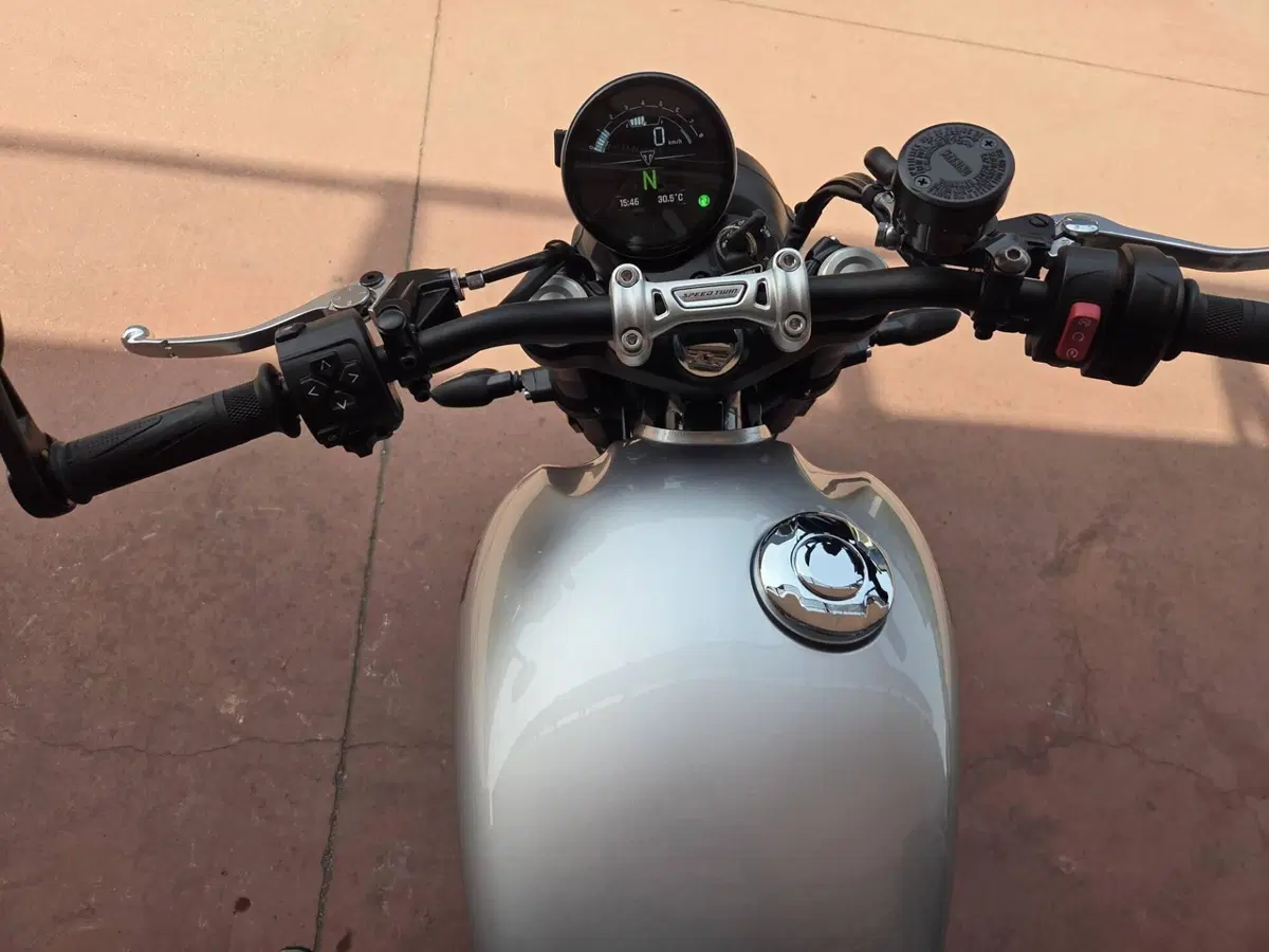 Triumph Speed Twin 900 (2025 - 26) (10)