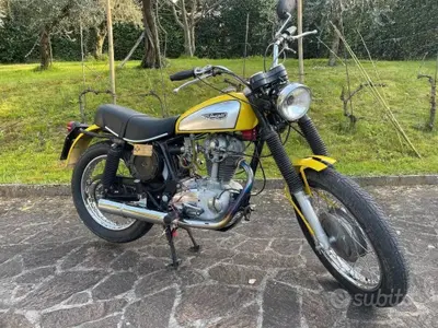 Ducati Scrambler 450 d'epoca