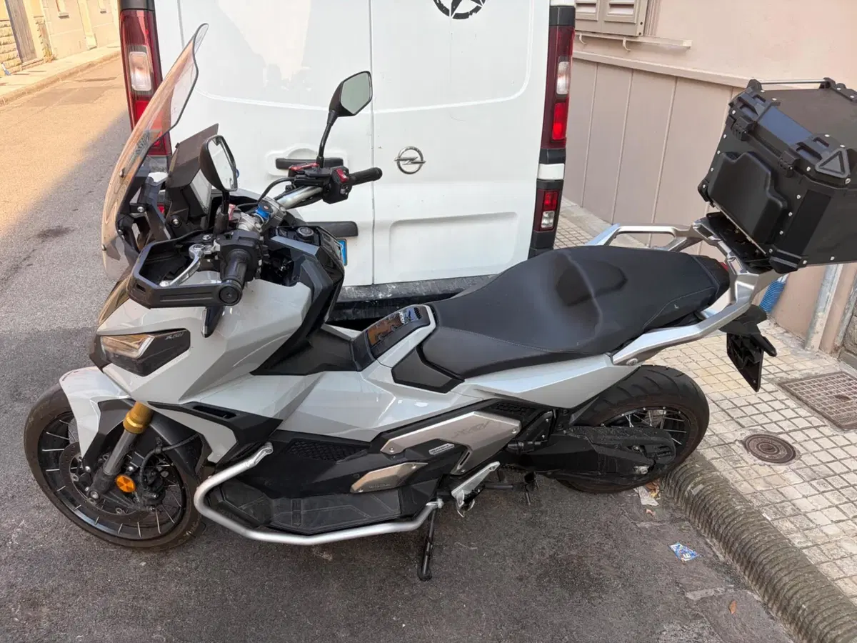 Honda X-ADV 750 DCT Adventure (2021 - 24) (8)
