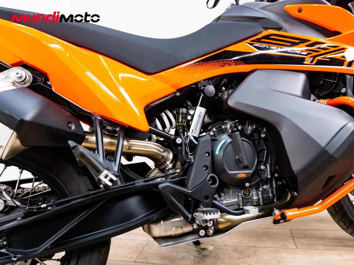 KTM 890 Adventure (2021) (4)