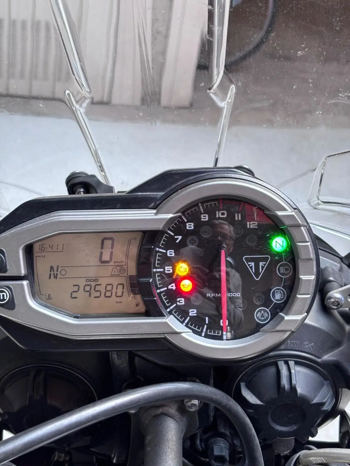 Triumph Tiger 800 XRx (2017 - 18) (3)