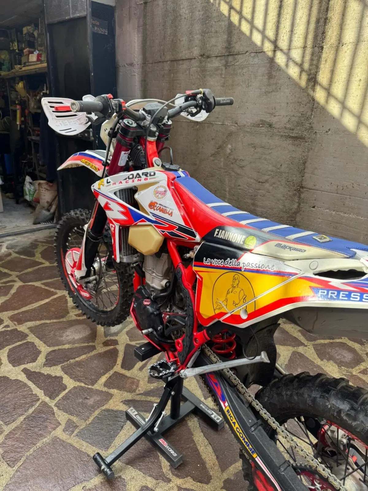 Betamotor RR 350 4T Enduro Racing EFI (2017) (8)
