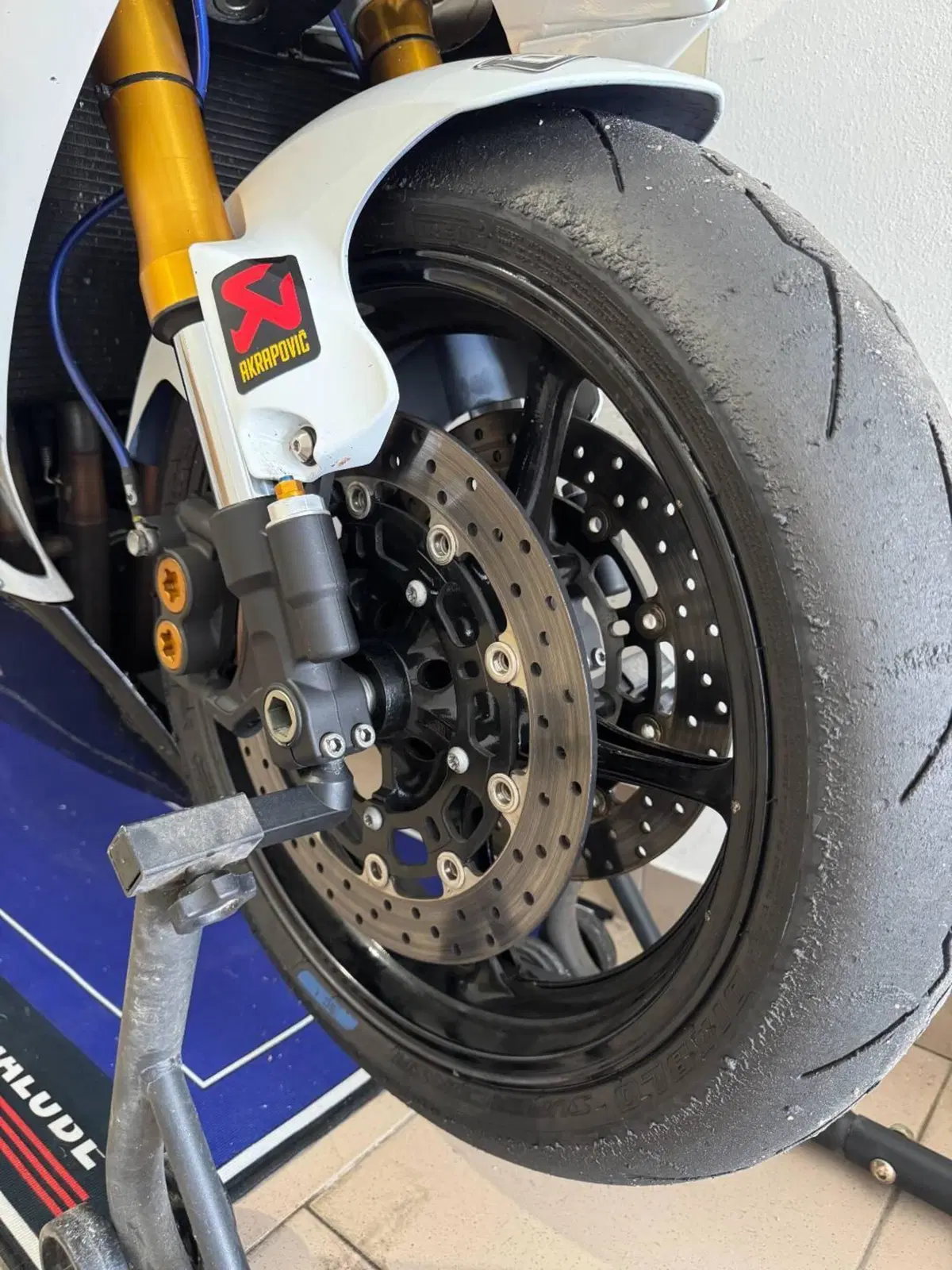 Yamaha YZF R6 (2010 - 16) (4)
