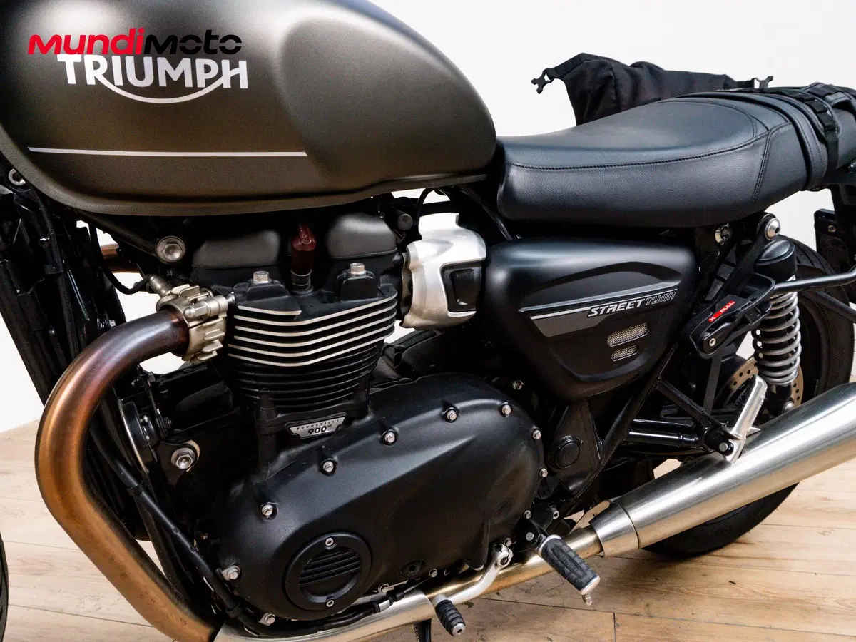 Triumph Street Twin 900 (2017 - 18) (9)