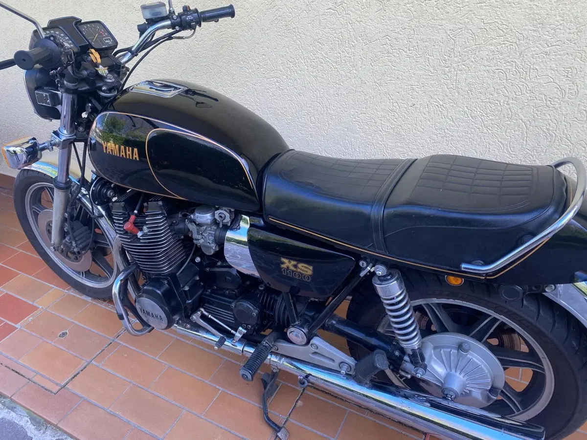 Yamaha XS 1100 (2)