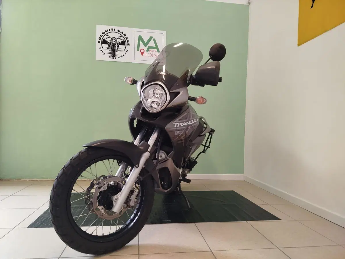 Honda Transalp XL 700 V (2007 - 2013) (2)