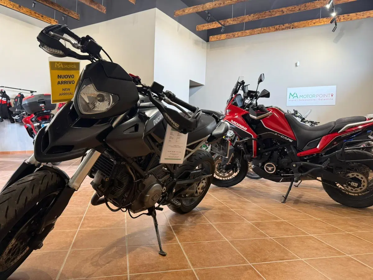 Ducati Hypermotard 796 (2012) (3)