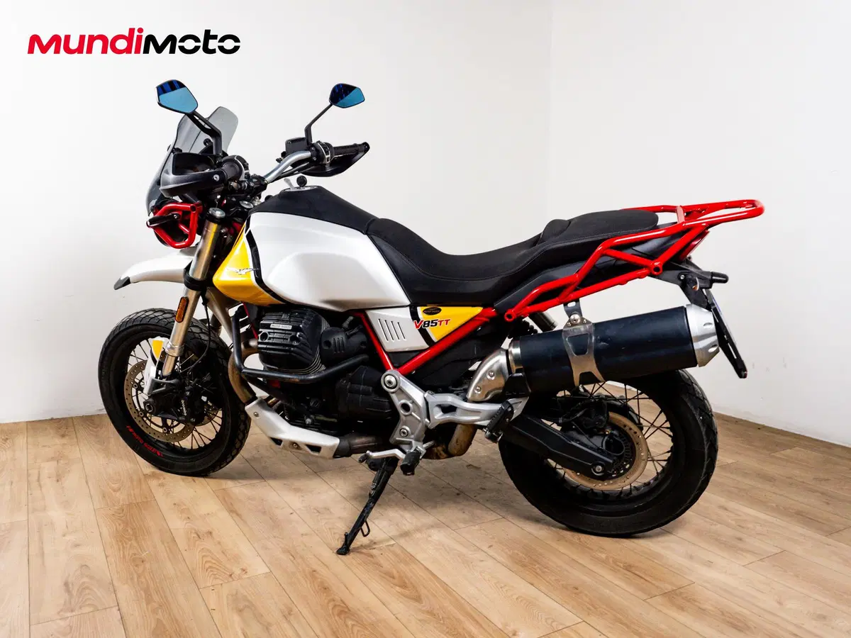 Moto Guzzi V85 TT Evocative Graphics (2019 - 20) (7)