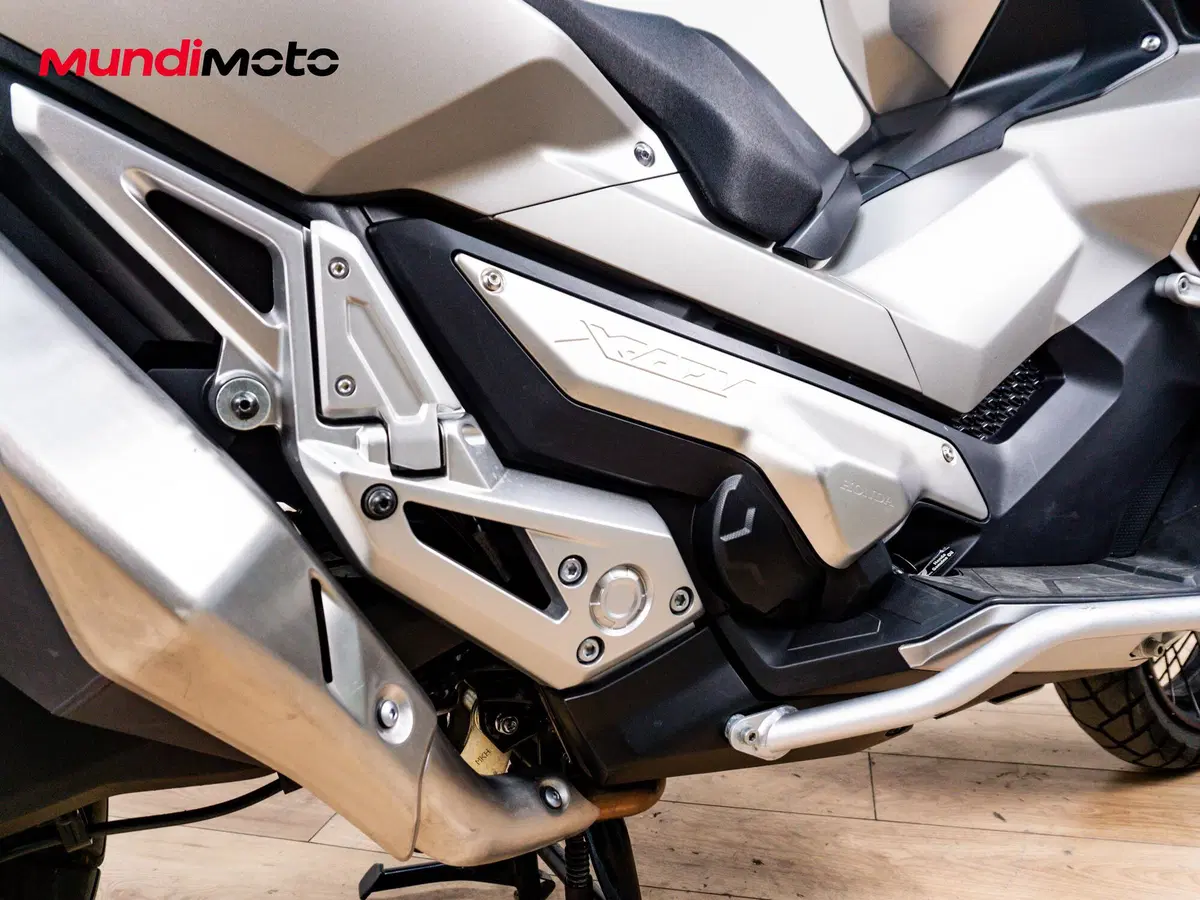 Honda X-ADV 750 (2017) (4)