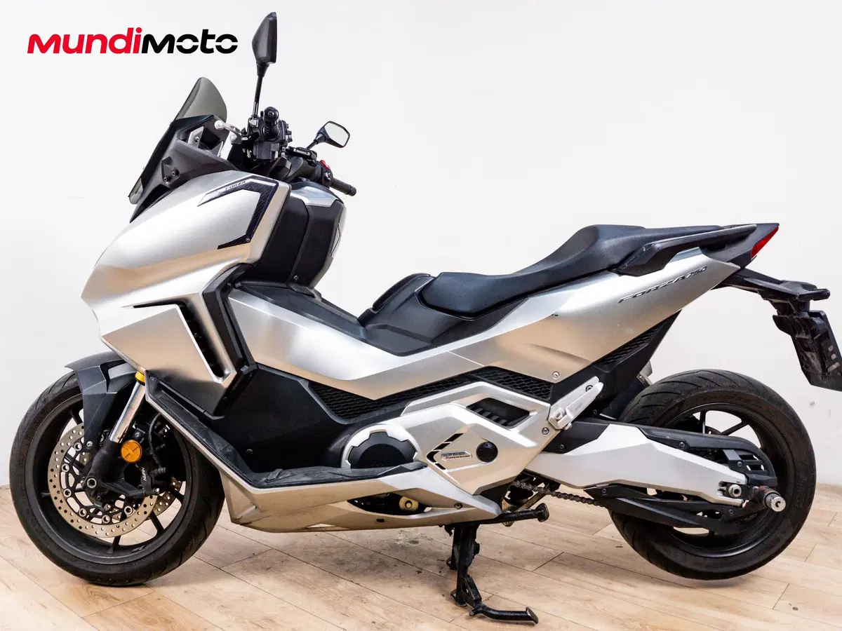 Honda Forza 750 (2025 - 26) (6)