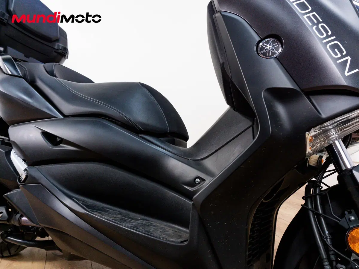 Yamaha X-Max 400 Iron Max ABS (2016) (5)