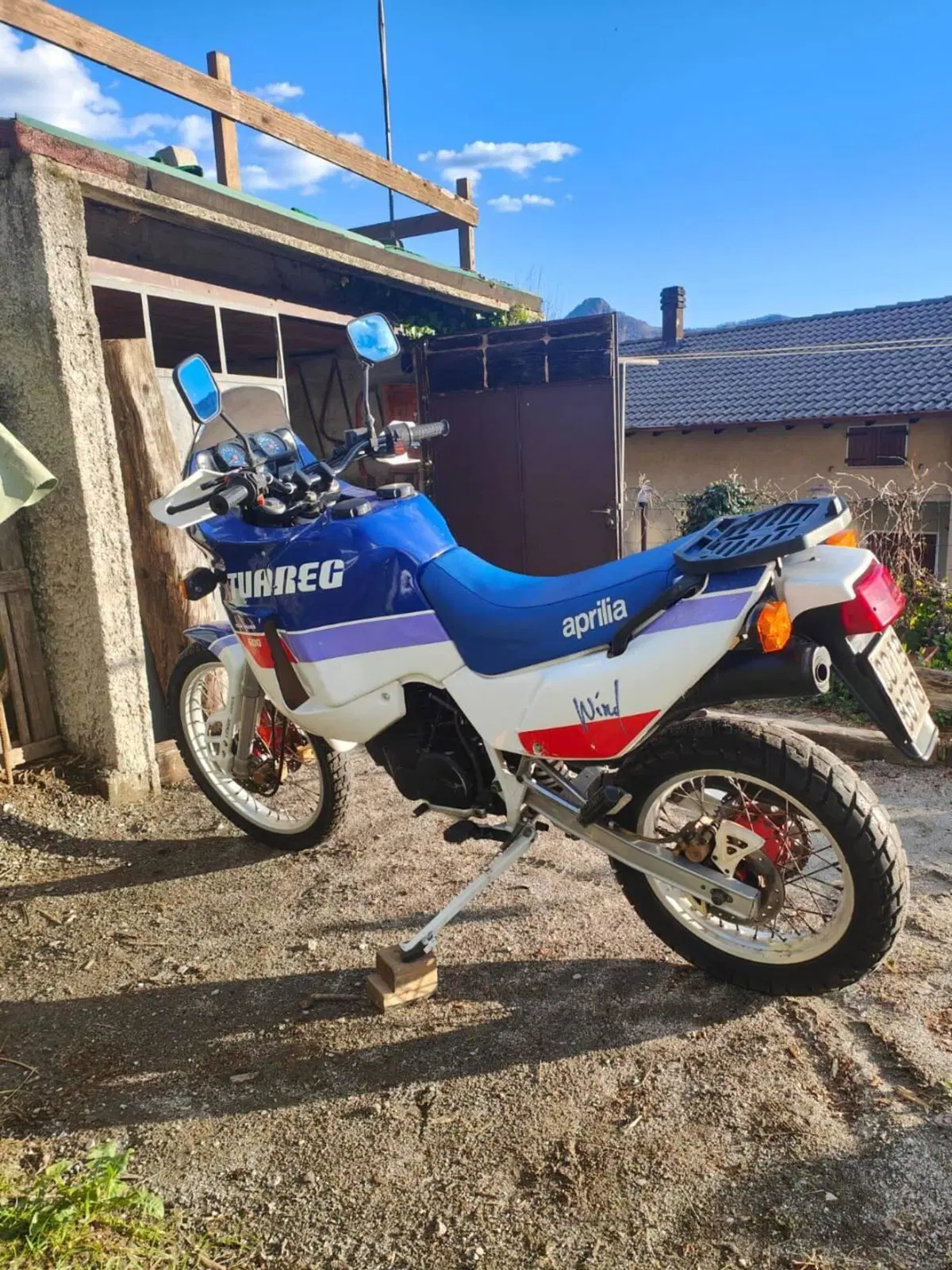 Aprilia Tuareg 600 Wind (2)