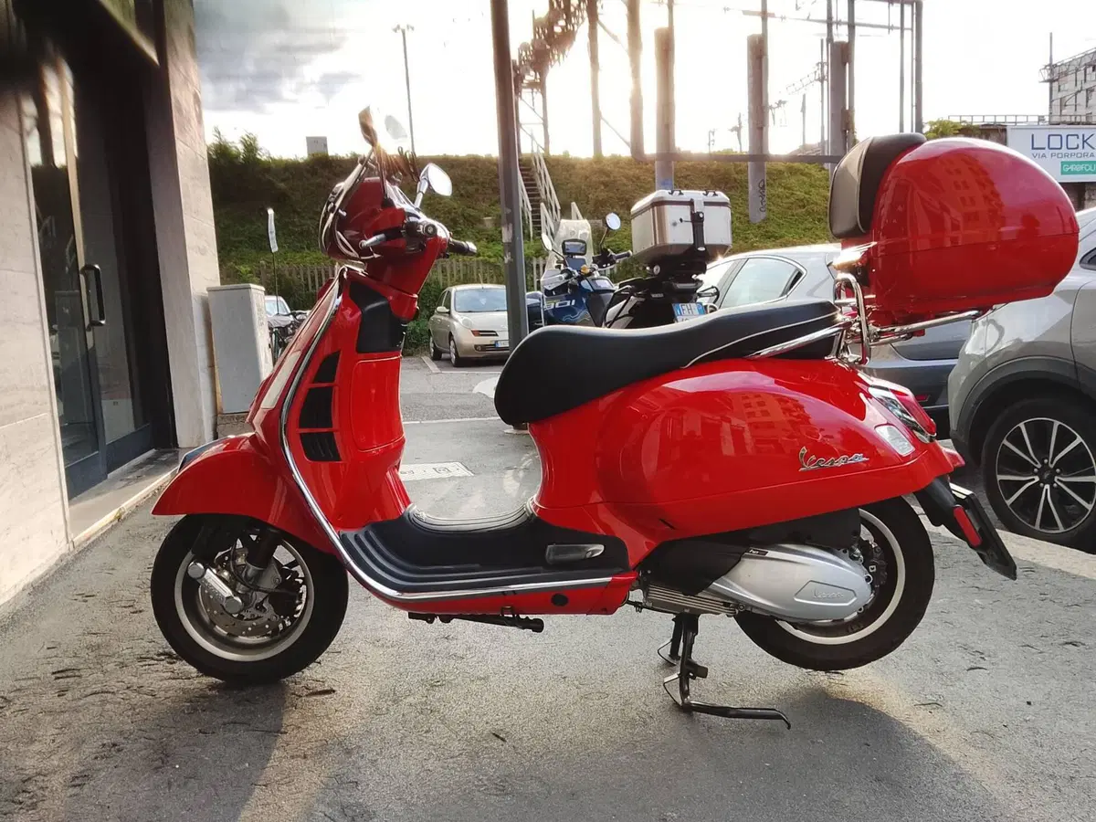 Vespa GTS 300 Super (2023 - 24)