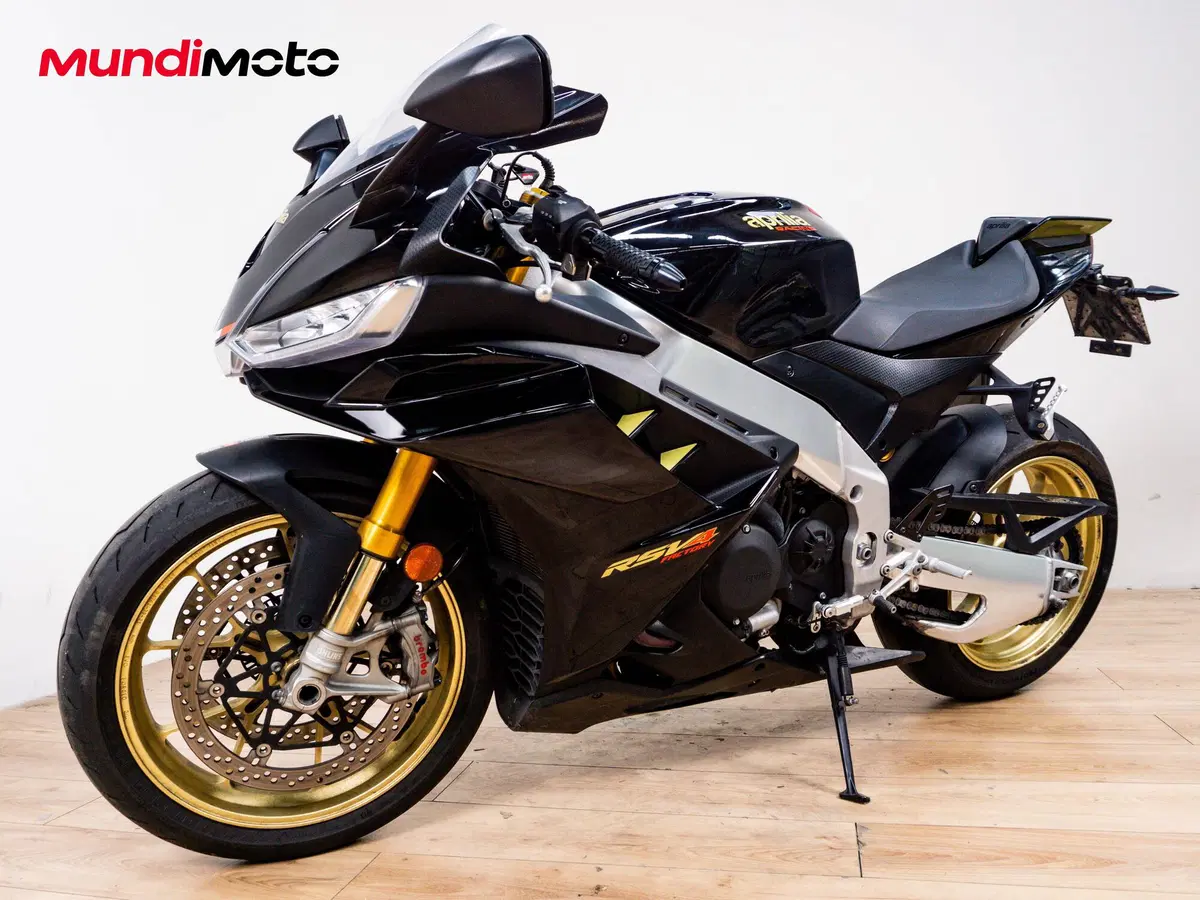 Aprilia RSV4 1100 Factory (2020) (8)