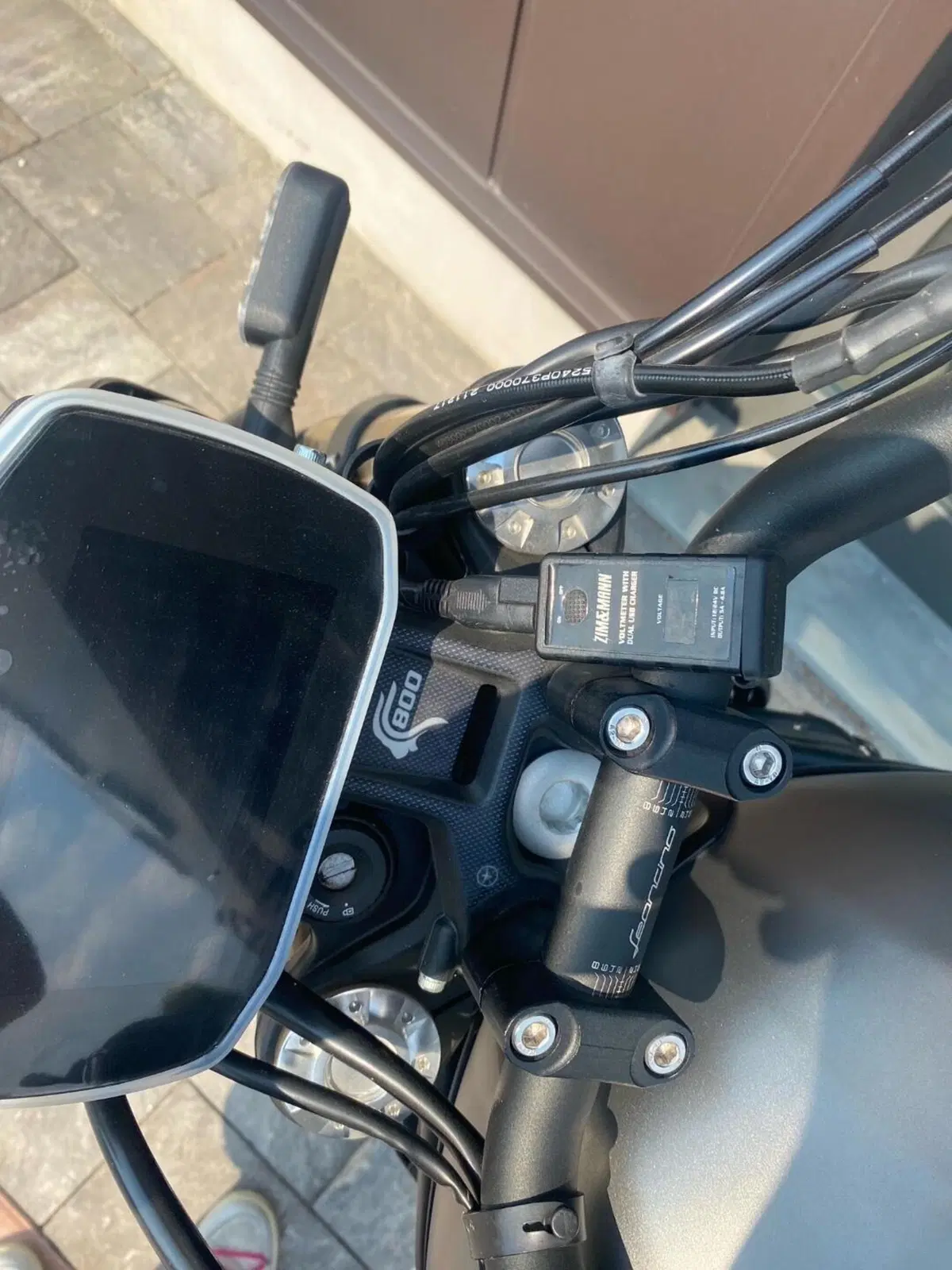 Benelli Leoncino 800 (2022 - 26) (14)