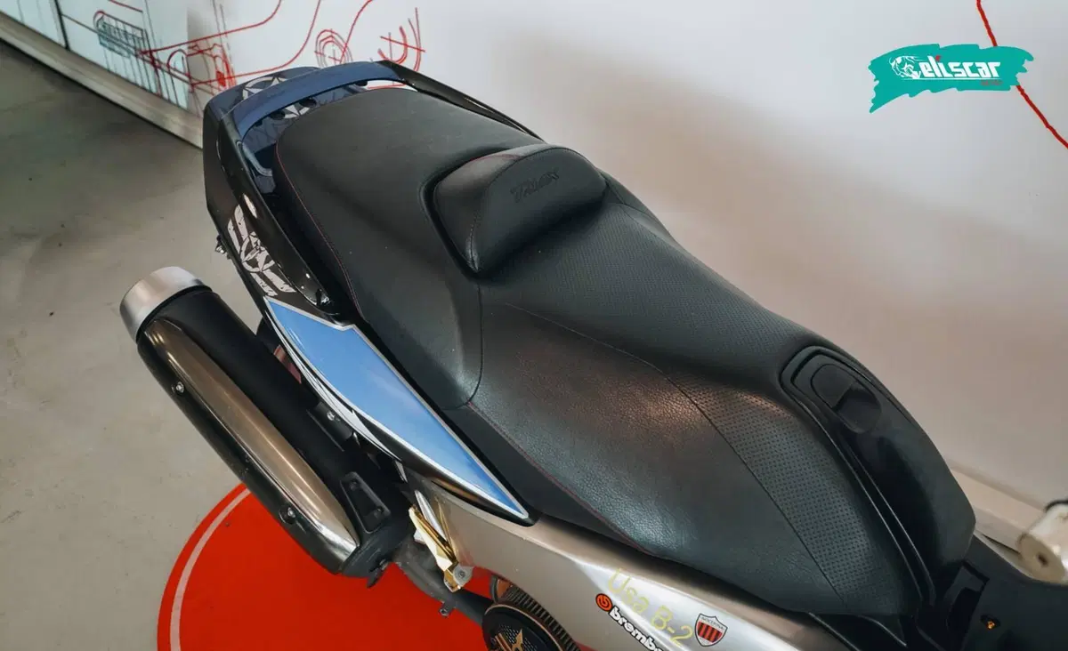 Yamaha T-Max 500 (2004 - 07) (13)
