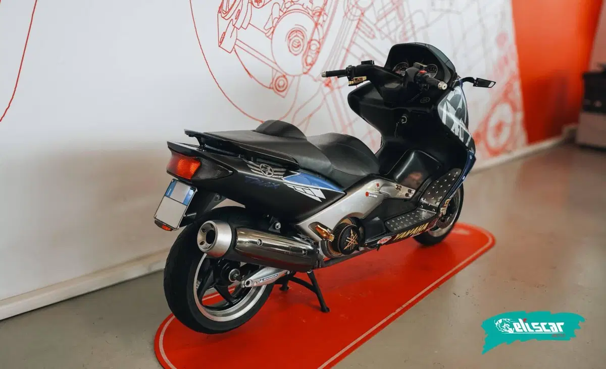 Yamaha T-Max 500 (2004 - 07) (4)
