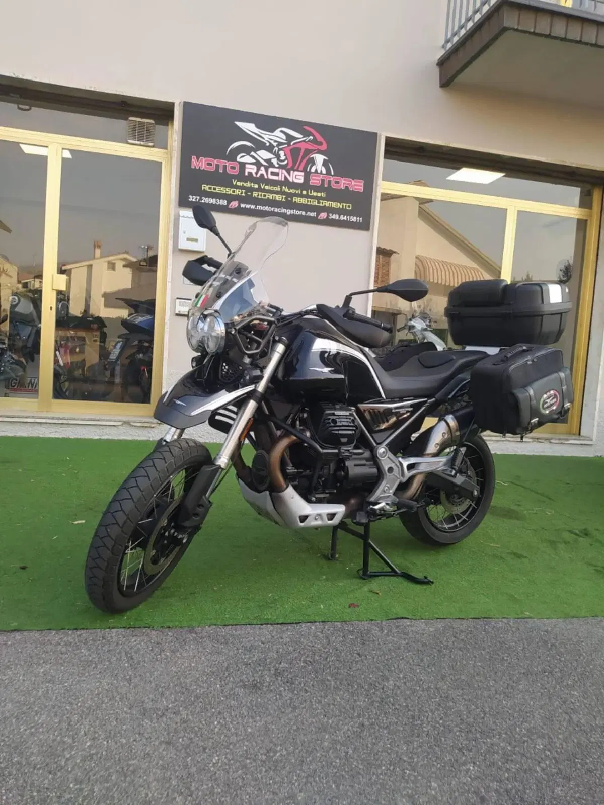 Moto Guzzi V85 TT Guardia d'Onore (2022 - 23) (5)