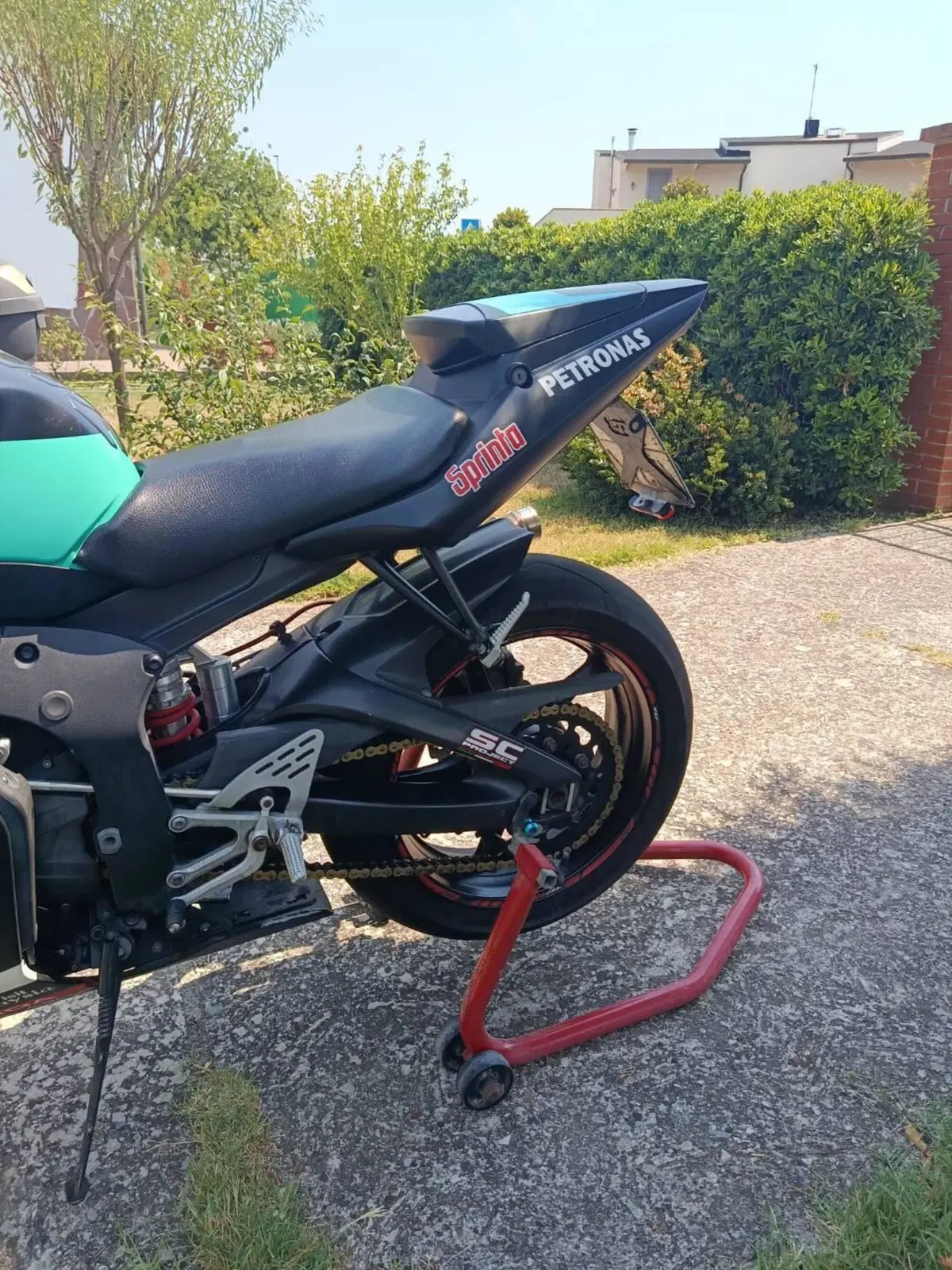 Yamaha YZF R6 (2003 - 04) (4)