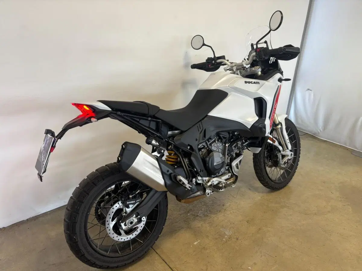 Ducati DesertX (2026) (7)