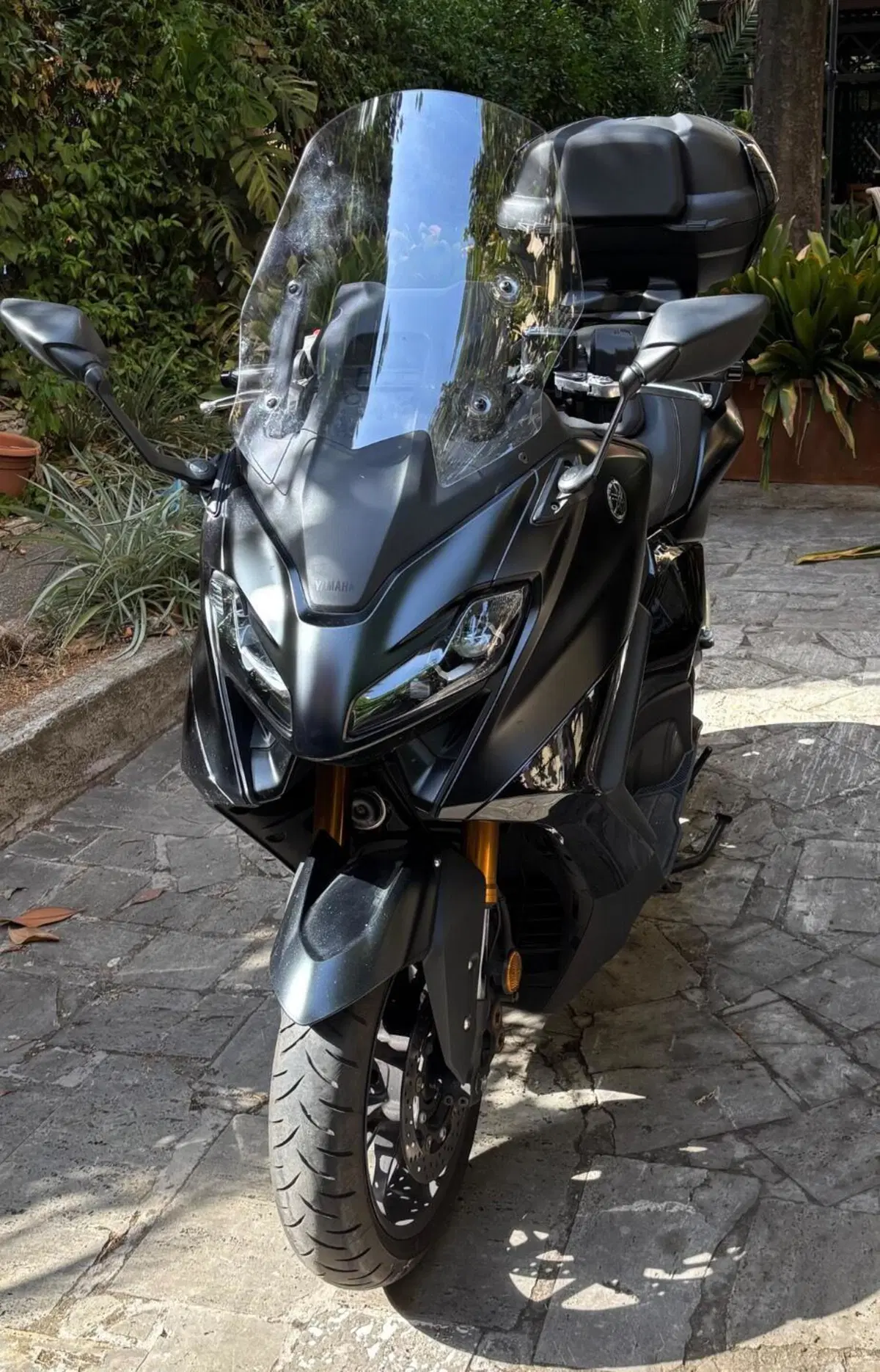 Yamaha T-Max 560 Tech Max (2022 - 24) (2)