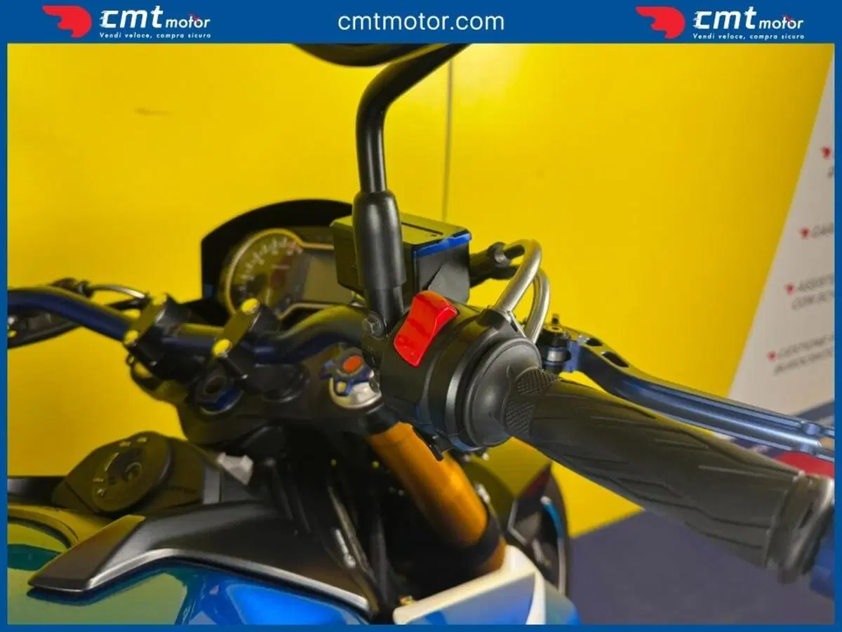 Suzuki GSR 750 Z SP (2015) (13)
