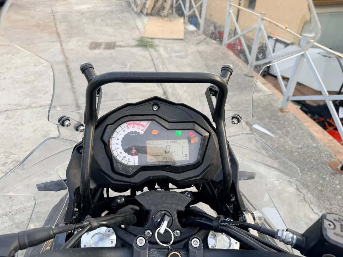 Benelli TRK 502X (2021 - 26) (2)
