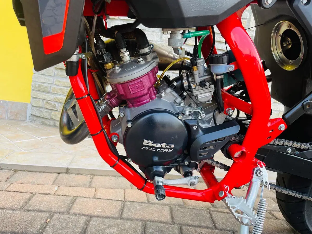 Betamotor RR 50 Motard Sport LS (2024 - 26) (2)