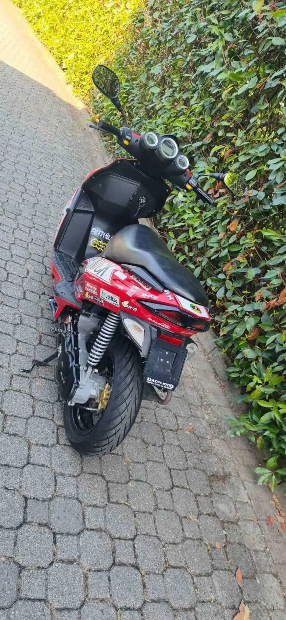 Malaguti F12 Phantom 50 R Liquid Cooled (2008 - 11) (3)