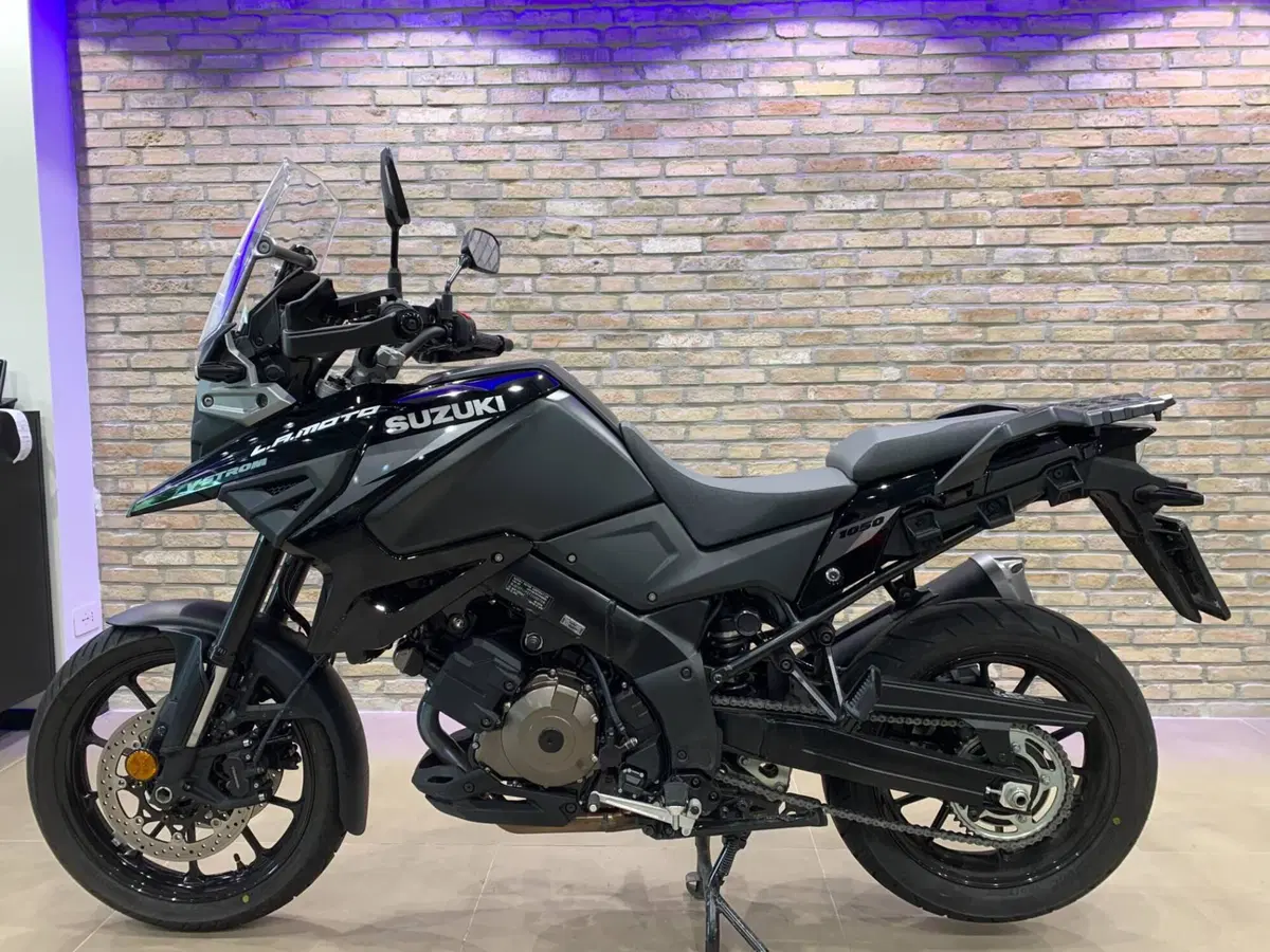 Suzuki V-Strom 1050SE (2025 - 26) (2)