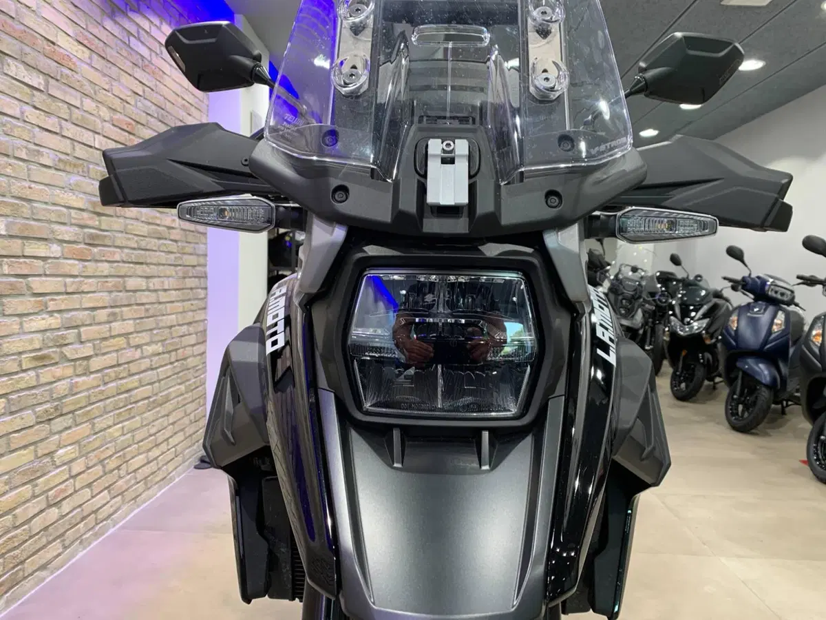 Suzuki V-Strom 1050SE (2025 - 26) (4)