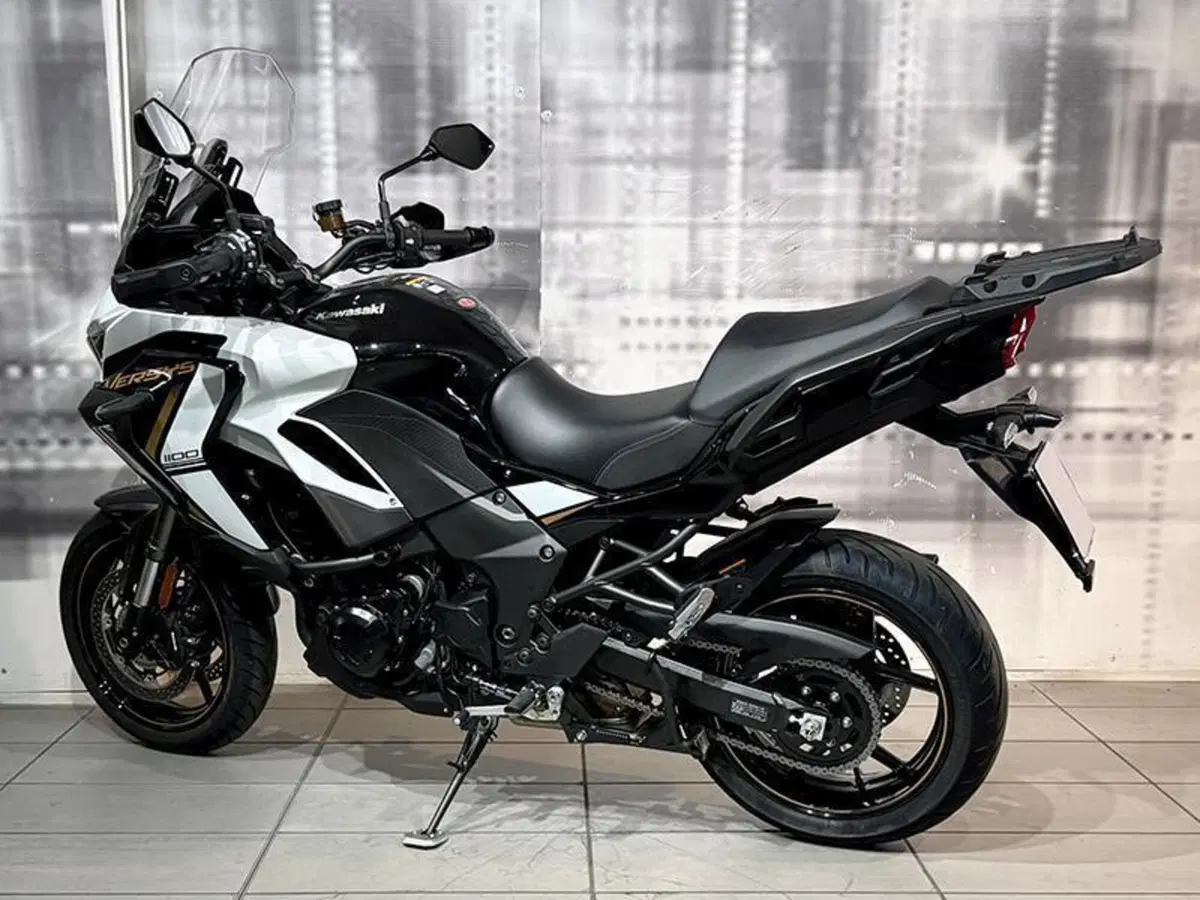 Kawasaki Versys 1100 SE (2025 - 26) (2)