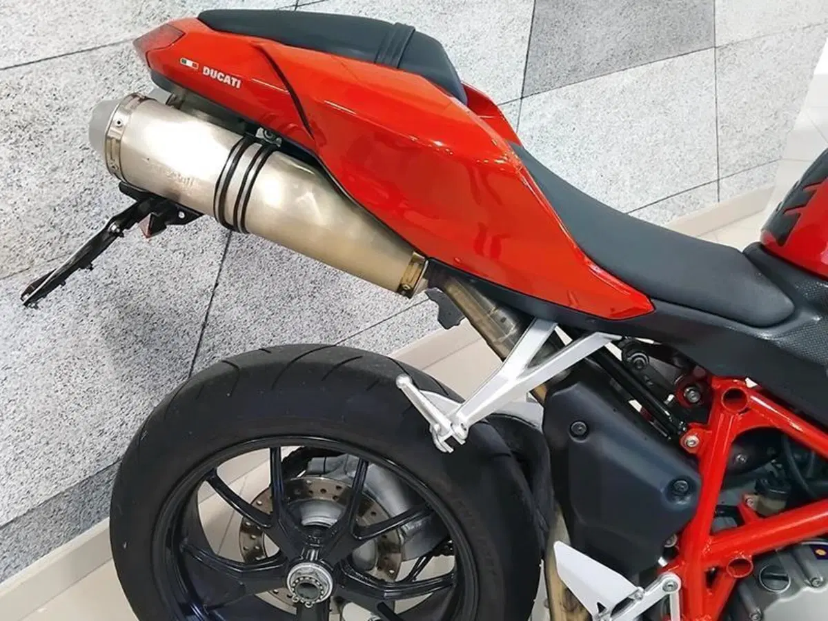 Ducati 848 EVO (2010 - 12) (7)