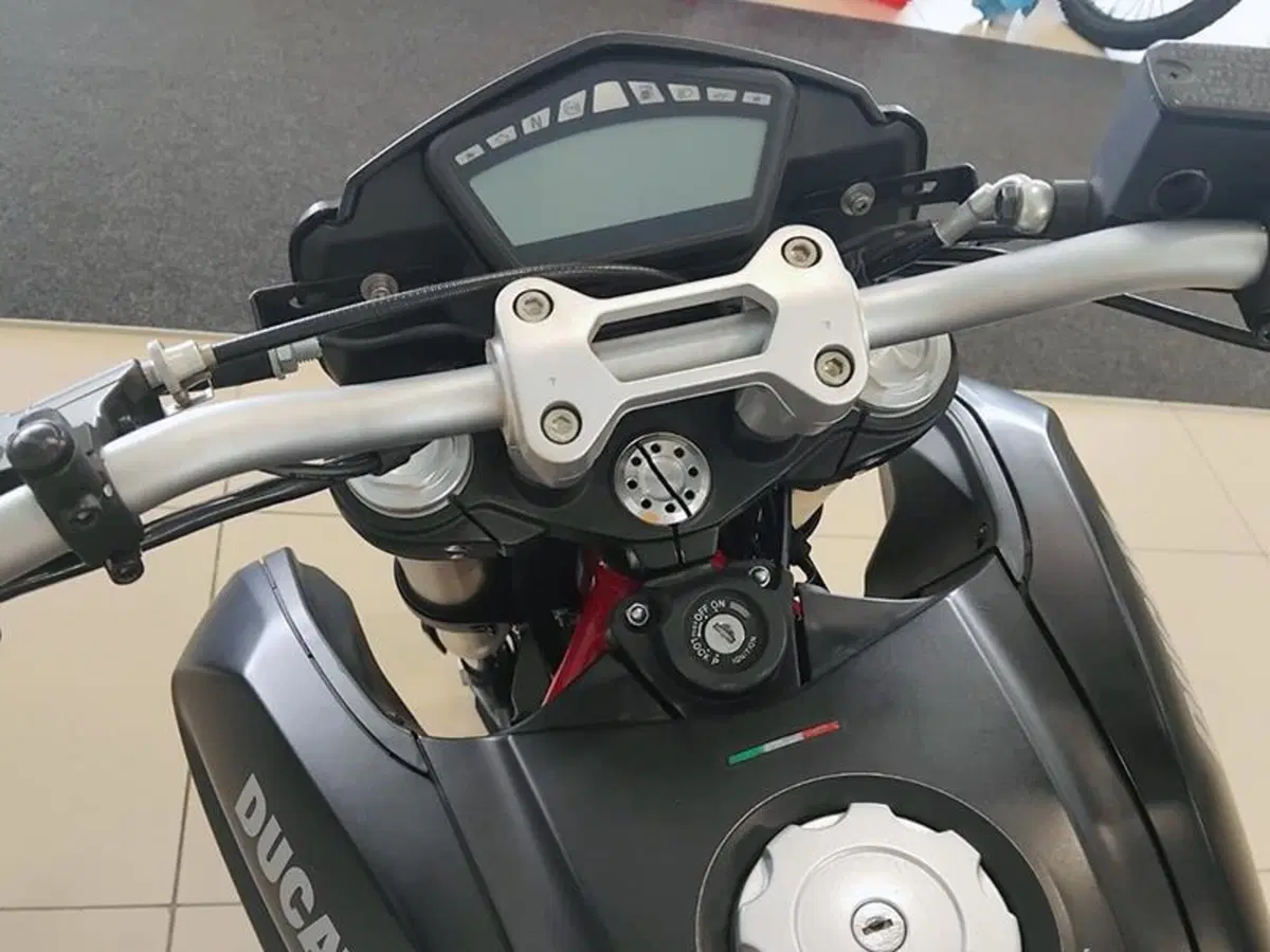 Ducati Hypermotard 821 (2013 - 15) (6)