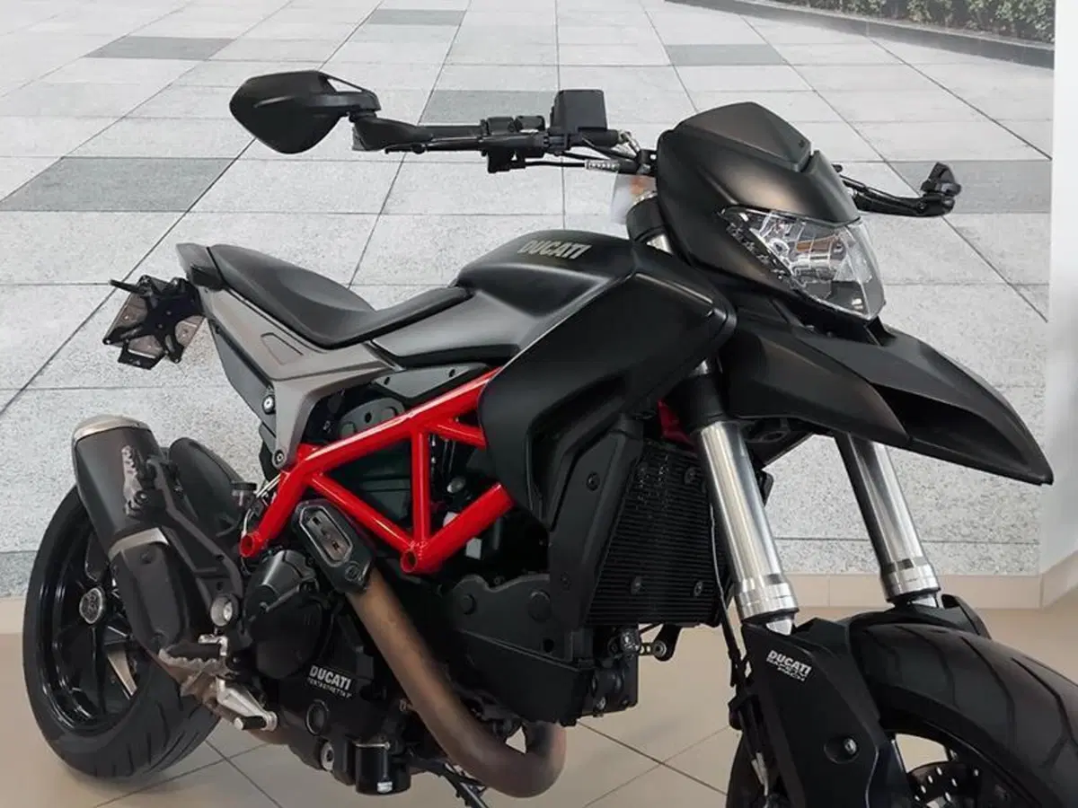Ducati Hypermotard 821 (2013 - 15) (7)
