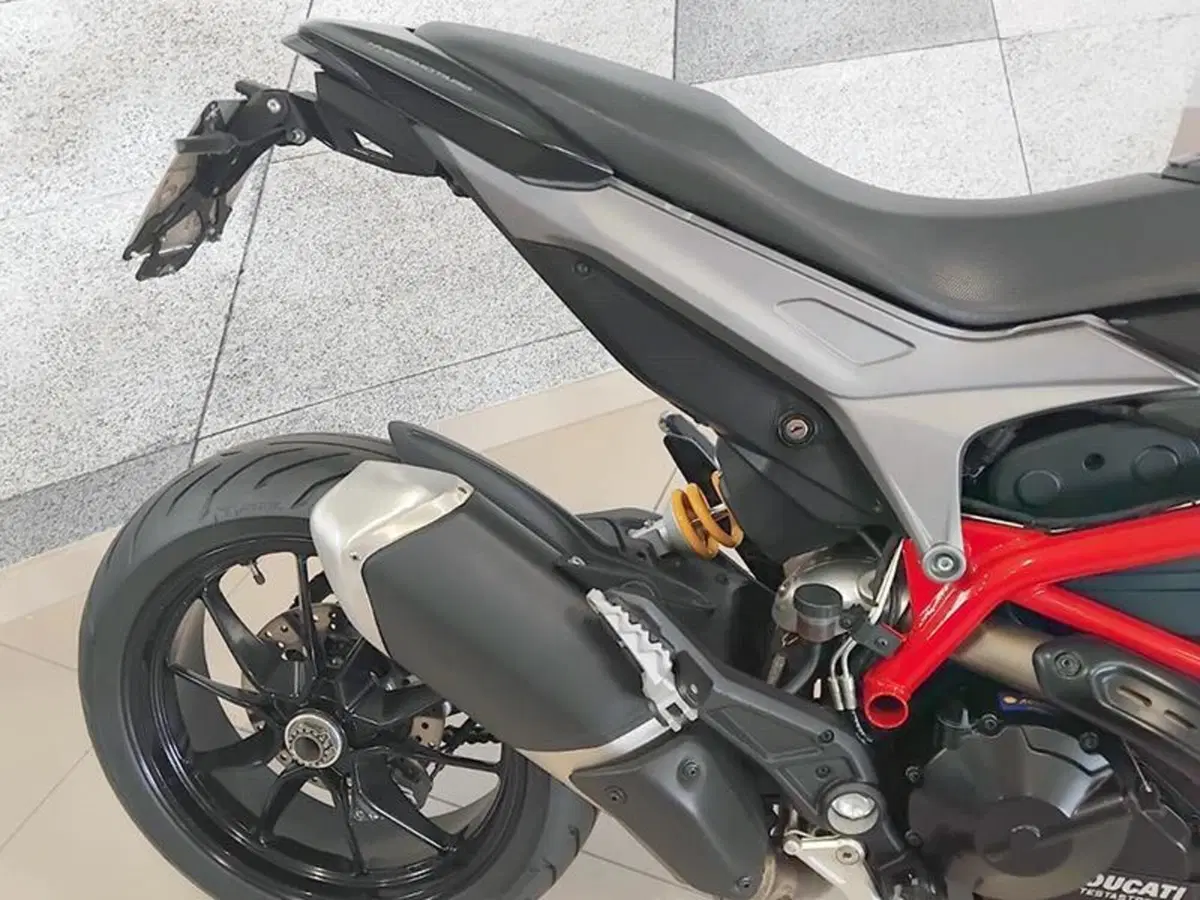 Ducati Hypermotard 821 (2013 - 15) (8)