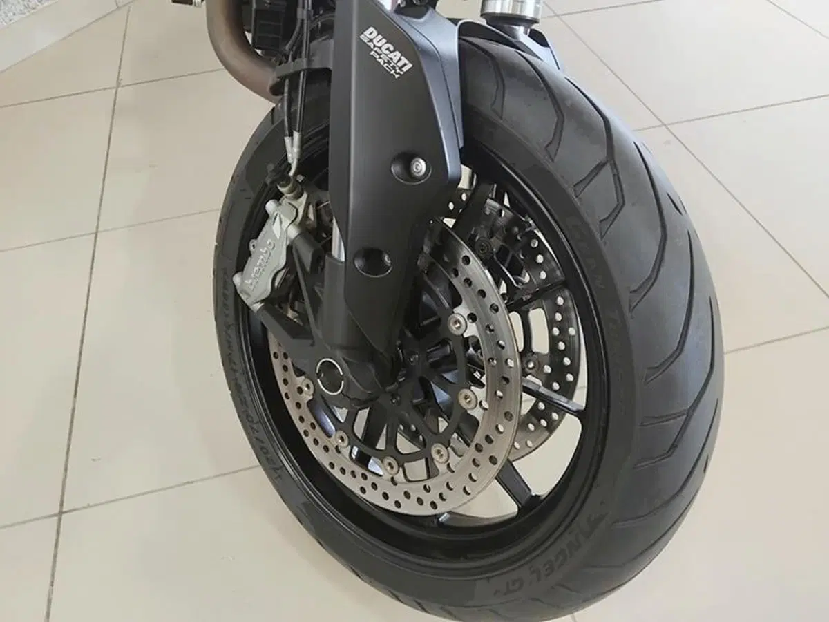 Ducati Hypermotard 821 (2013 - 15) (9)