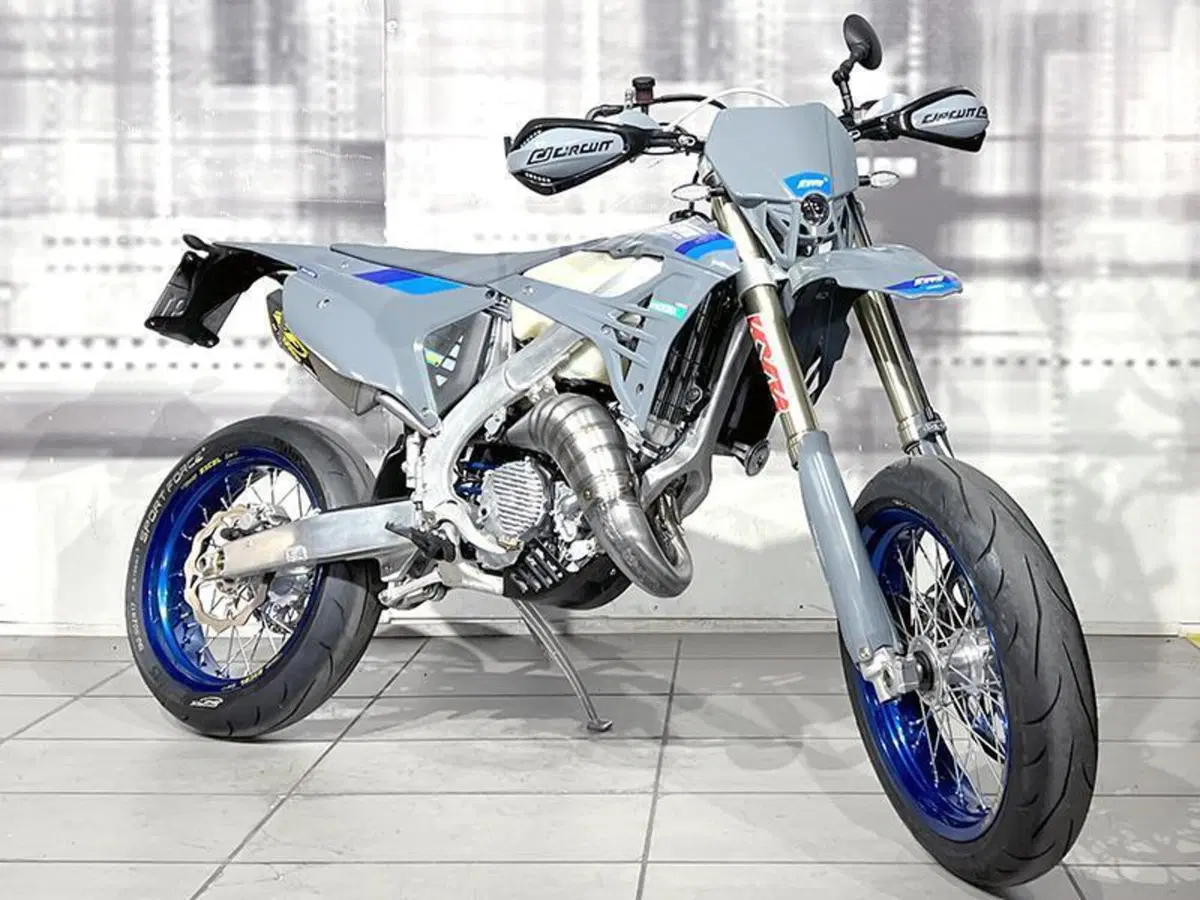Tm Moto SMR 125 ES Fi 2T (2025)