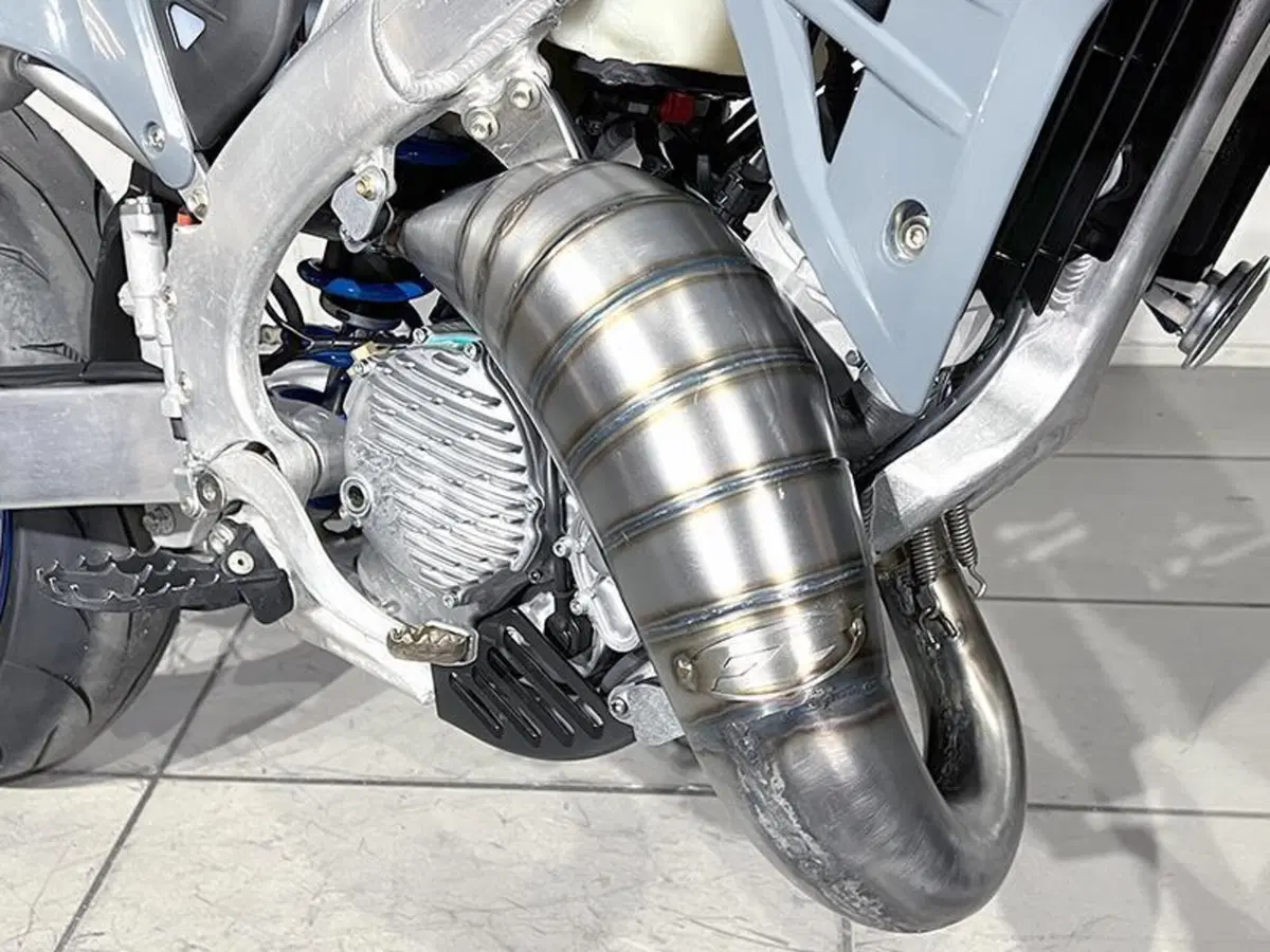 Tm Moto SMR 125 ES Fi 2T (2025) (5)