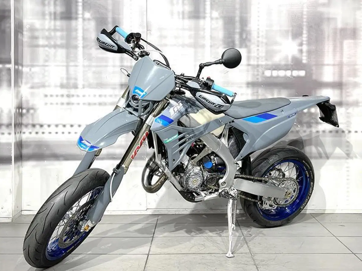 Tm Moto SMR 125 ES Fi 2T (2025) (7)