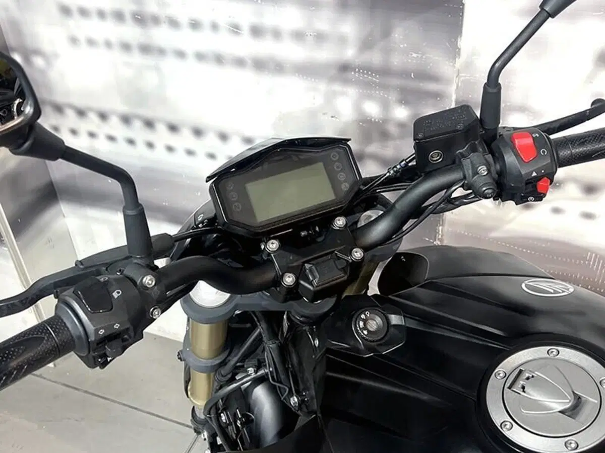 Keeway Motor RKF 125 (2021 - 24) (5)