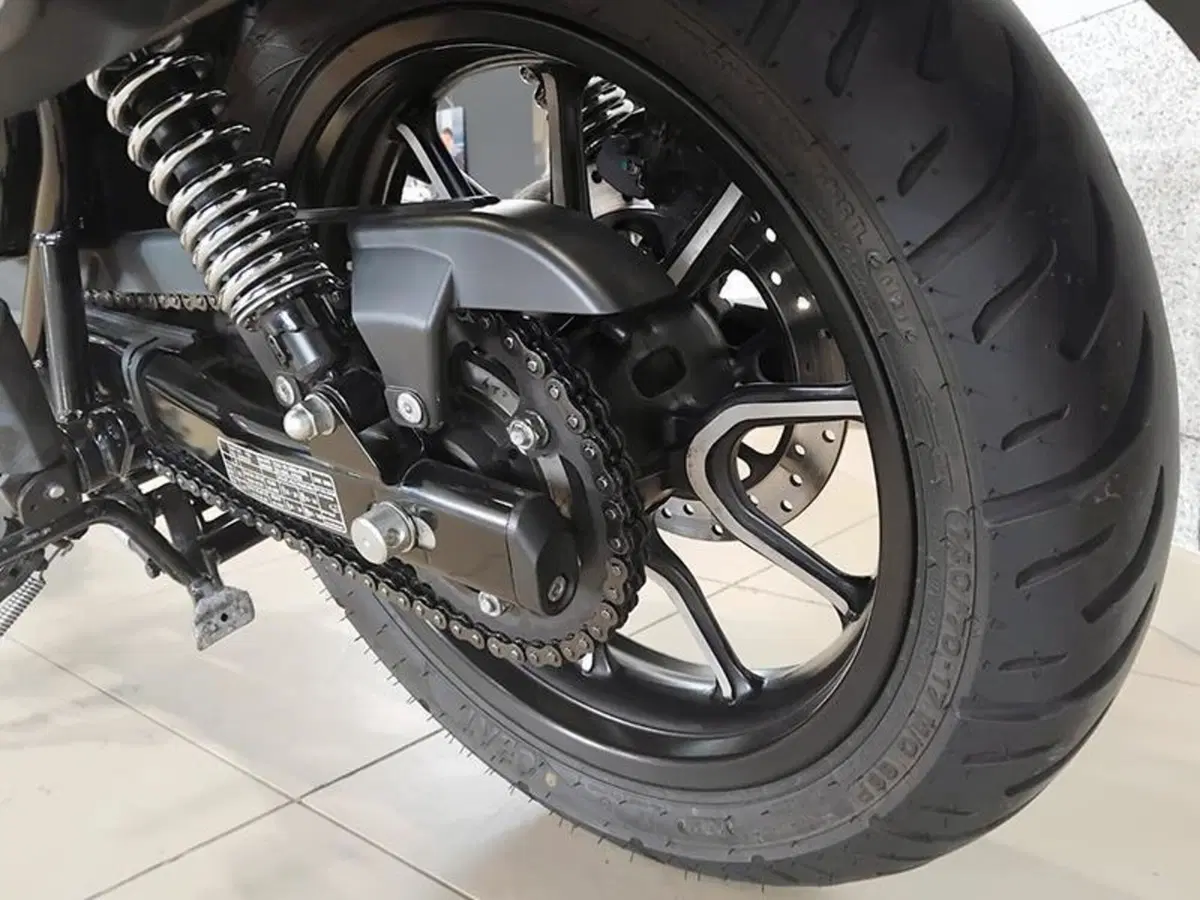 Royal Enfield Meteor 350 (2021 - 26) (5)