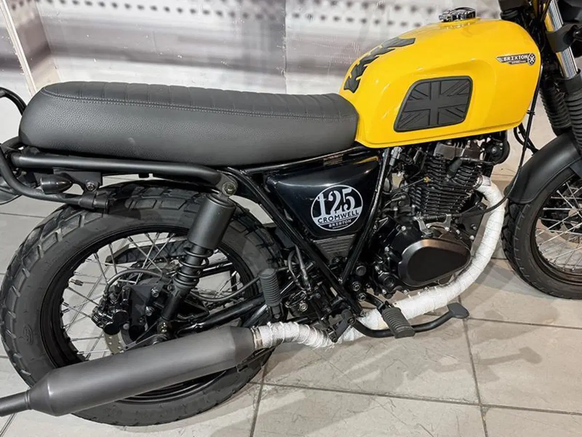 Brixton Motorcycles Cromwell 125 CBS (2021 - 26) (3)